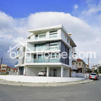 Apartment in Republic of Cyprus, Larnaca, 140 sq.m.