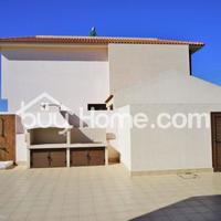 House in Republic of Cyprus, Eparchia Larnakas, 198 sq.m.