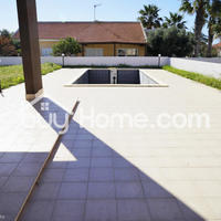 House in Republic of Cyprus, Eparchia Larnakas, 198 sq.m.