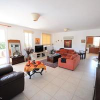 House in Republic of Cyprus, Larnaca, 180 sq.m.