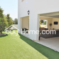 House in Republic of Cyprus, Eparchia Larnakas, Larnaca, 205 sq.m.