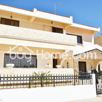 House in Republic of Cyprus, Eparchia Larnakas, Larnaca, 317 sq.m.