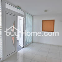 Flat in the city center in Republic of Cyprus, Eparchia Larnakas, Larnaca, 90 sq.m.