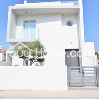 House in Republic of Cyprus, Eparchia Larnakas, Larnaca, 165 sq.m.
