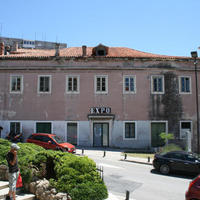 Отель (гостиница) в центре города в Хорватии, Шибенско-Книнска, 1760 кв.м.