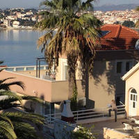 House in Croatia, Splitsko-Dalmatinska Zupanija, 320 sq.m.