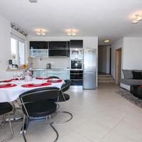 Flat in Croatia, Makarska, 107 sq.m.