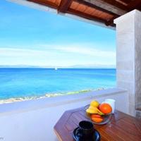 Дом на первой линии моря/озера в Хорватии, Медулин, 232 кв.м.