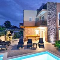 Villa in Croatia, Medulin, 330 sq.m.