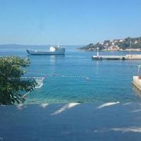 Flat at the first line of the sea / lake in Croatia, Makarska, 59 sq.m.