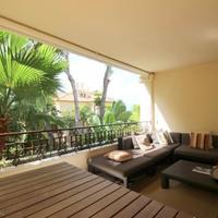 Апартаменты на первой линии моря/озера в Испании, Каталония, Багур, 197 кв.м.