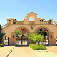 Апартаменты на первой линии моря/озера на Кипре, Лимасол, 110 кв.м.