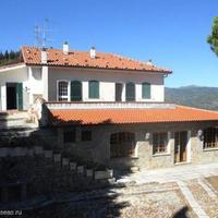 Дом на первой линии моря/озера в Италии, Вентимилья, 570 кв.м.