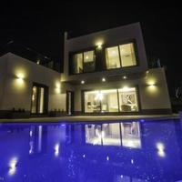 Villa in Spain, Comunitat Valenciana, Alicante, 197 sq.m.