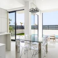 Villa in Spain, Comunitat Valenciana, Alicante, 114 sq.m.