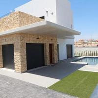 Villa in Spain, Comunitat Valenciana, Alicante, 137 sq.m.