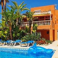 Villa in Spain, Comunitat Valenciana, Alicante, 350 sq.m.