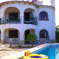 Villa in Spain, Comunitat Valenciana, Alicante, 196 sq.m.