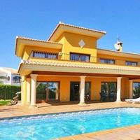 Villa in Spain, Comunitat Valenciana, Alicante, 270 sq.m.