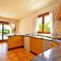 Villa in Spain, Comunitat Valenciana, Alicante, 270 sq.m.