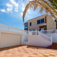 Villa in Spain, Comunitat Valenciana, Alicante, 290 sq.m.