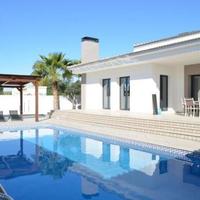 Villa in Spain, Comunitat Valenciana, Alicante, 210 sq.m.