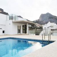 Villa in Spain, Comunitat Valenciana, Alicante, 300 sq.m.