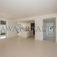 House in the suburbs in Spain, Andalucia, 485 sq.m.