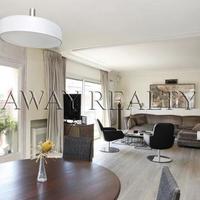Penthouse in the city center in Spain, Catalunya, Barcelona, 215 sq.m.