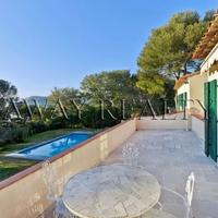 Villa in the suburbs in Guyane, 437 sq.m.