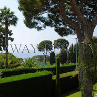 Villa in the suburbs in Guyane, 1860 sq.m.