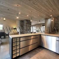 Chalet in the suburbs in Guyane, 400 sq.m.