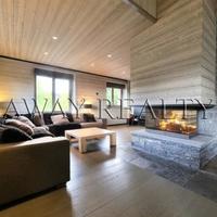 Chalet in the suburbs in Guyane, 400 sq.m.