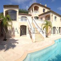 Villa in the suburbs in Guyane, 204 sq.m.