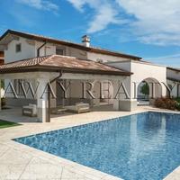 House in Italy, Palau