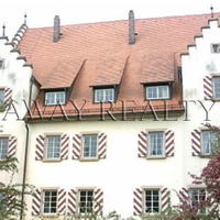 Замок в пригороде в Германии, Баден-Вюртемберг, Кюнцельзау, 700 кв.м.