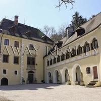 Замок в пригороде в Австрии, Швайгхоф, 933 кв.м.