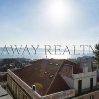 Flat in the city center in Portugal, Lisbon, 107 sq.m.