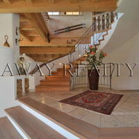 Chalet in the suburbs in Austria, Hall in Tyrol, 381 sq.m.