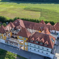 House in the suburbs in Austria, Sсhwaighof, 1500 sq.m.