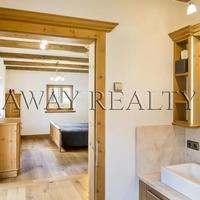 Chalet in the suburbs in Austria, Hall in Tyrol, 208 sq.m.