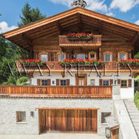 Chalet in the suburbs in Austria, Hall in Tyrol, 491 sq.m.