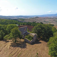 Дом в пригороде в Италии, Пьенца, 340 кв.м.