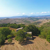 Дом в пригороде в Италии, Пьенца, 340 кв.м.