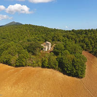 Дом в пригороде в Италии, Пьенца, 340 кв.м.