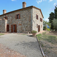 Дом в пригороде в Италии, Пьенца, 395 кв.м.