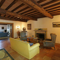 Дом в пригороде в Италии, Пьенца, 395 кв.м.