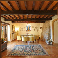 Дом в пригороде в Италии, Пьенца, 395 кв.м.