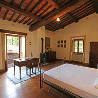 Дом в пригороде в Италии, Пьенца, 395 кв.м.