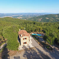 Дом в пригороде в Италии, Пьенца, 130 кв.м.